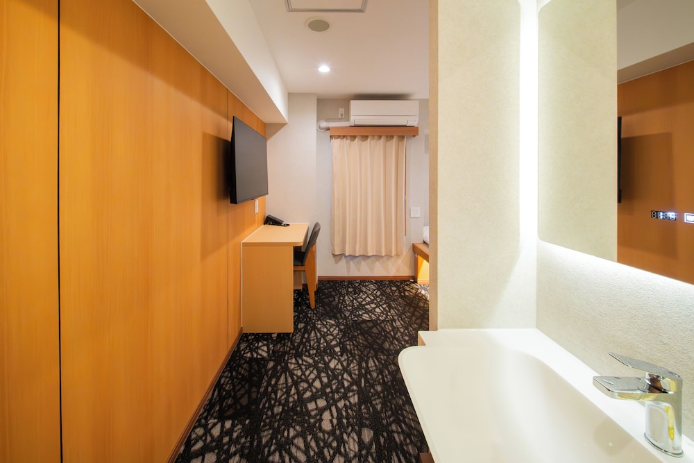 スーペリア ダブルルーム 禁煙 客室2 | MARUMI HOTEL Asakusa浅草