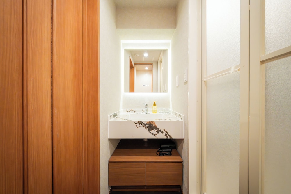 スタンダード ツインルーム 禁煙 内装2 | MARUMI HOTEL Asakusa浅草