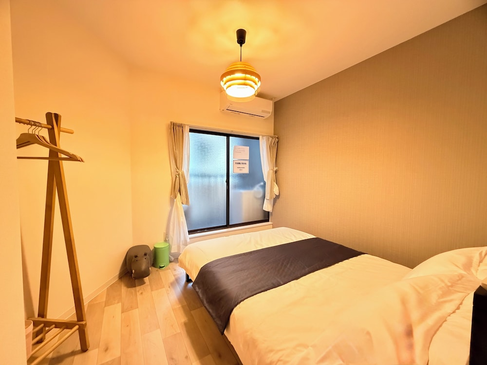 ファミリー ヴィラ 3 ベッドルーム 専用バスルーム 客室2 | 長柄の宿-(天然温泉 なにわの湯すぐ)