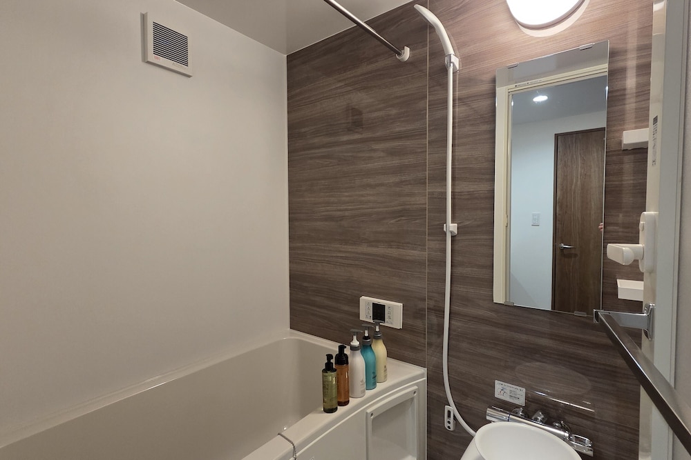 GF-5 (最大2名) : 無料軽食&ビール(人数分) / 禁煙 バスルーム1 | Solana Smart INN富士御殿場