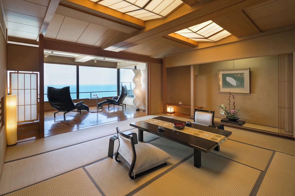 [和風スイート温泉露天付‐波の花] 禁煙 客室1 | 游水亭いさごや