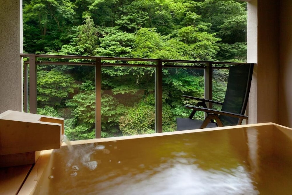 スパ1 | 客室専用露天風呂付のスイートルーム　はなれ　松島閣