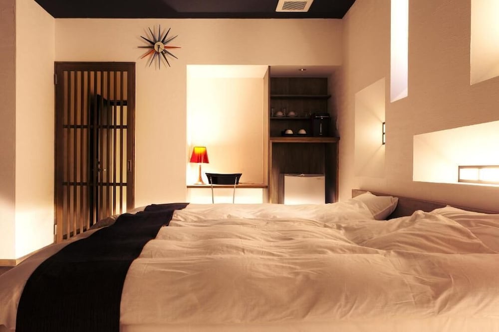 コンフォート ダブルまたはツインルーム 禁煙 バルコニー 客室2 | 客室専用露天風呂付のスイートルーム　はなれ　松島閣