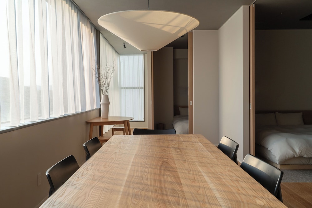 エクスクルーシブ アパートメント シティビュー ダイニングルーム1 | goodroom hotel Kyoto
