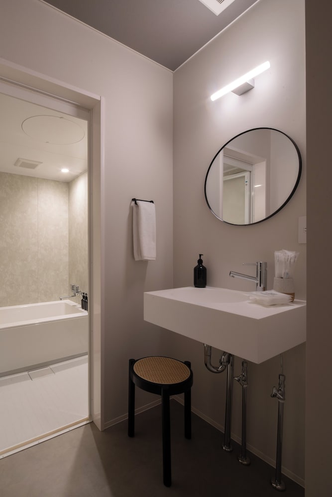 ベーシック アパートメント バスルーム1 | goodroom hotel Kyoto