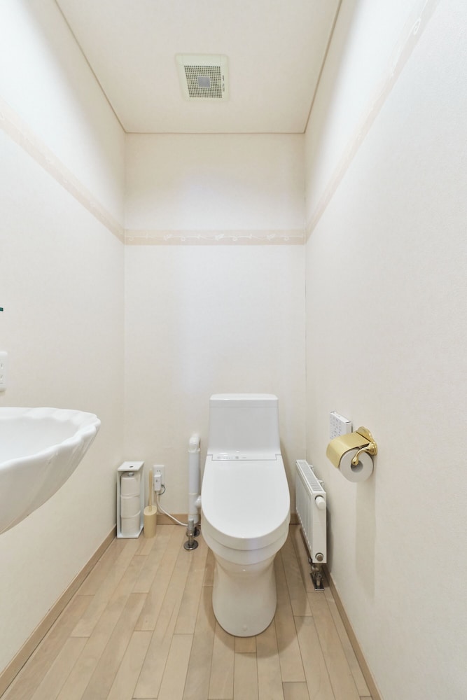 コンフォート ヴィラ 4 ベッドルーム 禁煙 シティビュー バスルーム7 | Moiwa moutain villa