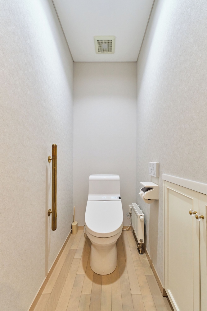 コンフォート ヴィラ 4 ベッドルーム 禁煙 シティビュー バスルーム3 | Moiwa moutain villa