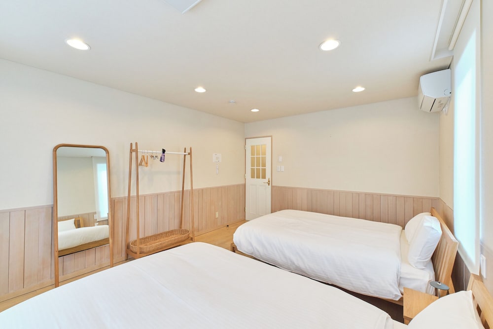 コンフォート ヴィラ 4 ベッドルーム 禁煙 シティビュー 客室1 | Moiwa moutain villa