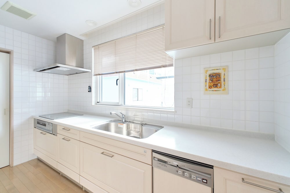 コンフォート ヴィラ 4 ベッドルーム 禁煙 シティビュー 専用キッチン5 | Moiwa moutain villa