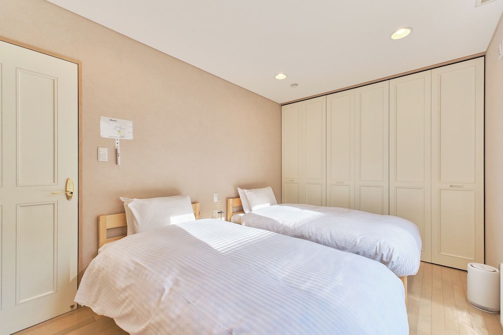 コンフォート ヴィラ 4 ベッドルーム 禁煙 シティビュー 客室2 | Moiwa moutain villa