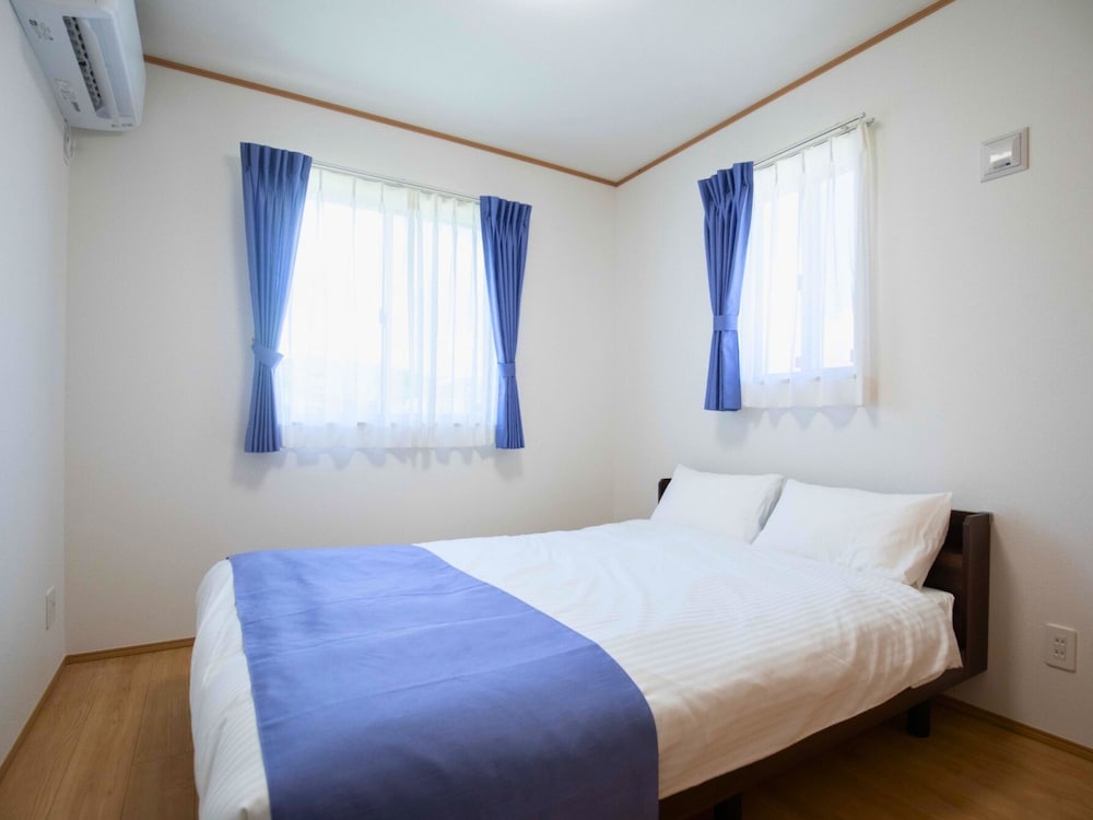 ファミリー アパートメント バルコニー ガーデンビュー 客室18 | Inamine Terrace 