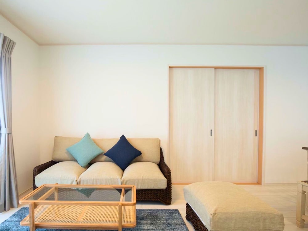 ファミリー アパートメント バルコニー ガーデンビュー 客室4 | Inamine Terrace 