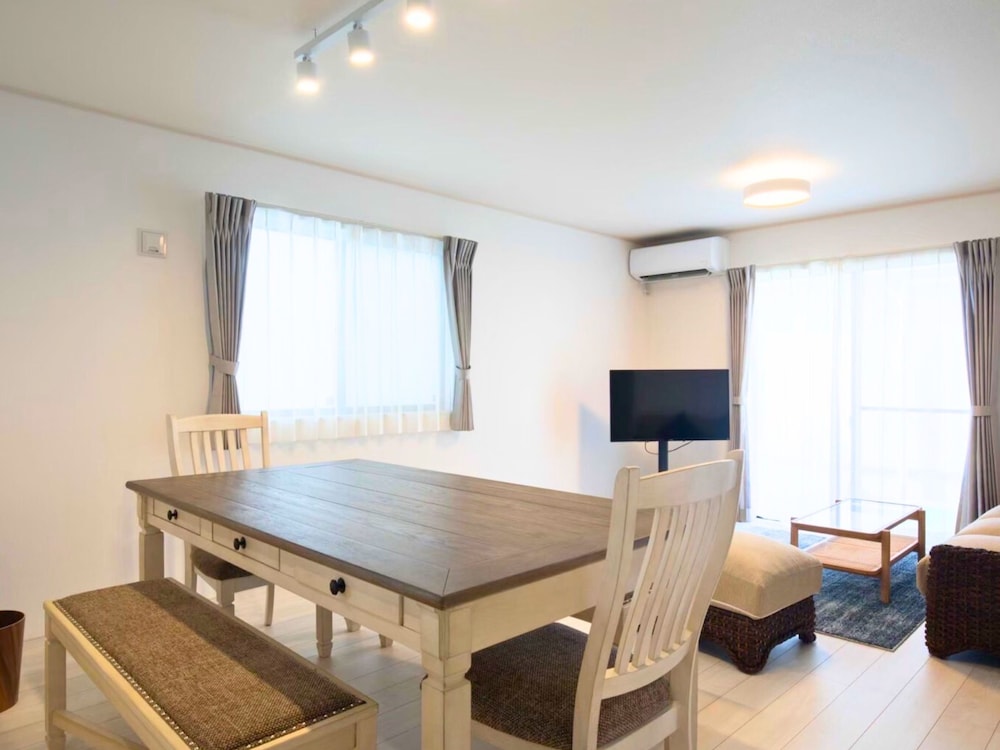 ファミリー アパートメント バルコニー ガーデンビュー 客室17 | Inamine Terrace