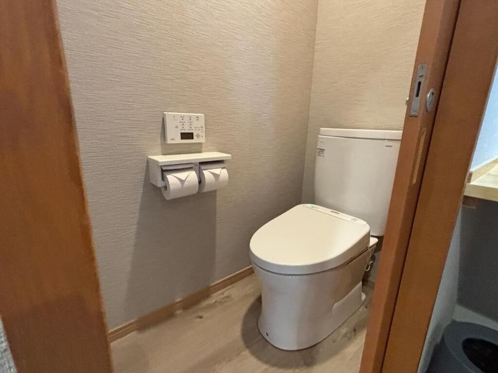 スタンダード ダブルルーム キングベッド 1 台 バスルーム0 | クラブウィンダム白樺荘志賀高原