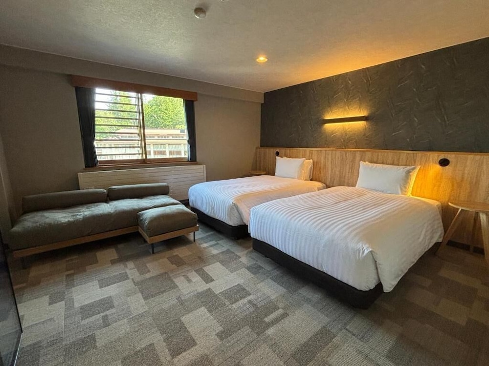 スーペリア ツインルーム 客室2 | クラブウィンダム白樺荘志賀高原