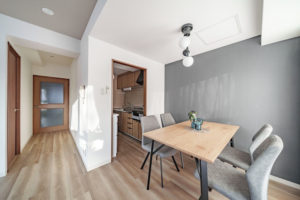 アパートメント レストラン7 | E-US NAEBO 203