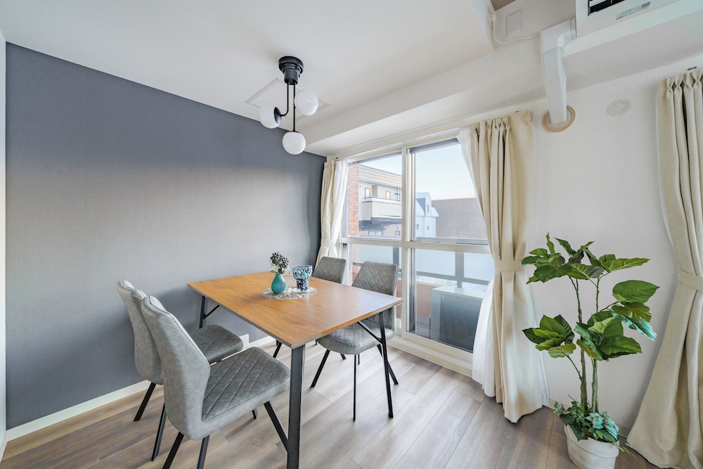 アパートメント レストラン1 | E-US NAEBO 203