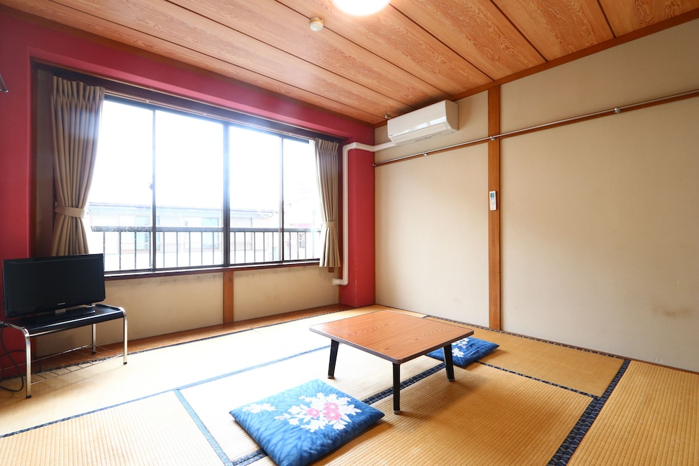 エコノミー トリプルルーム バルコニー | 三盛荘 山中湖