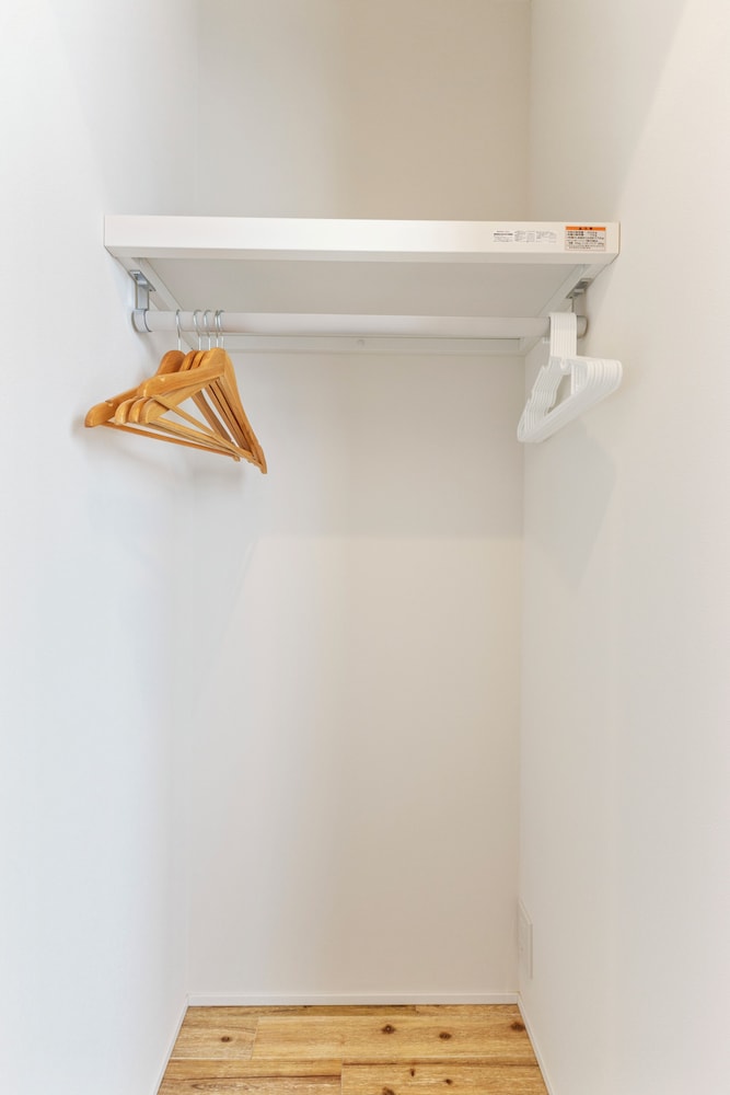 デラックス アパートメント バルコニー パーシャル オーシャン ビュー 内装5 | 逗子海岸テラス