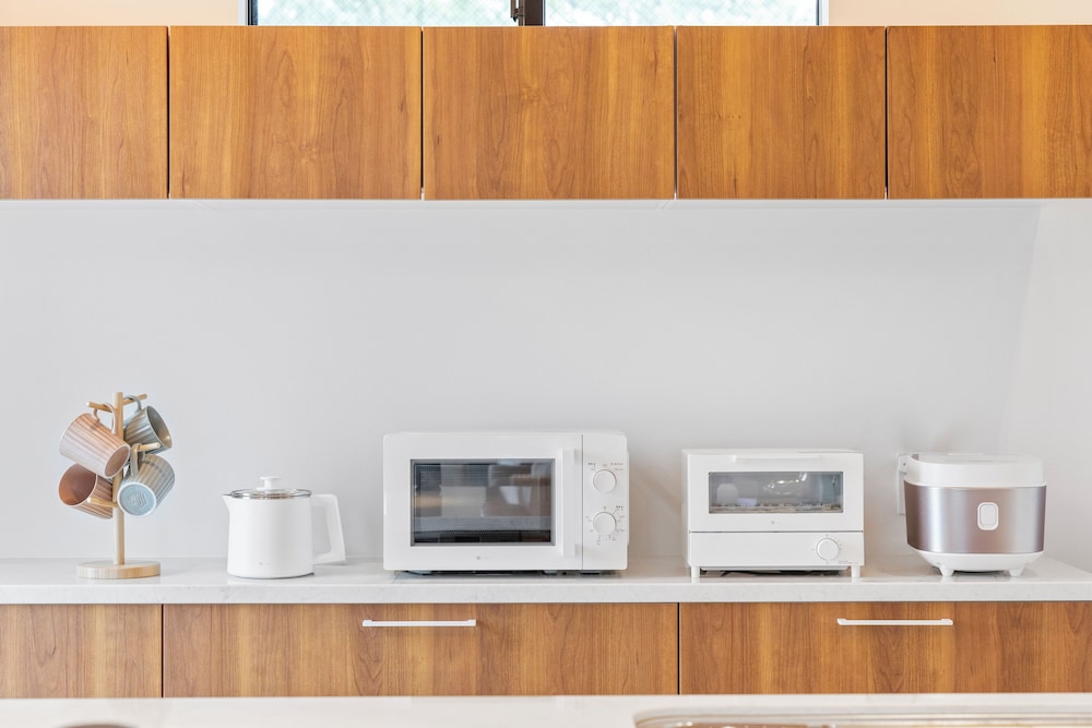 デラックス アパートメント バルコニー パーシャル オーシャン ビュー 内装7 | 逗子海岸テラス