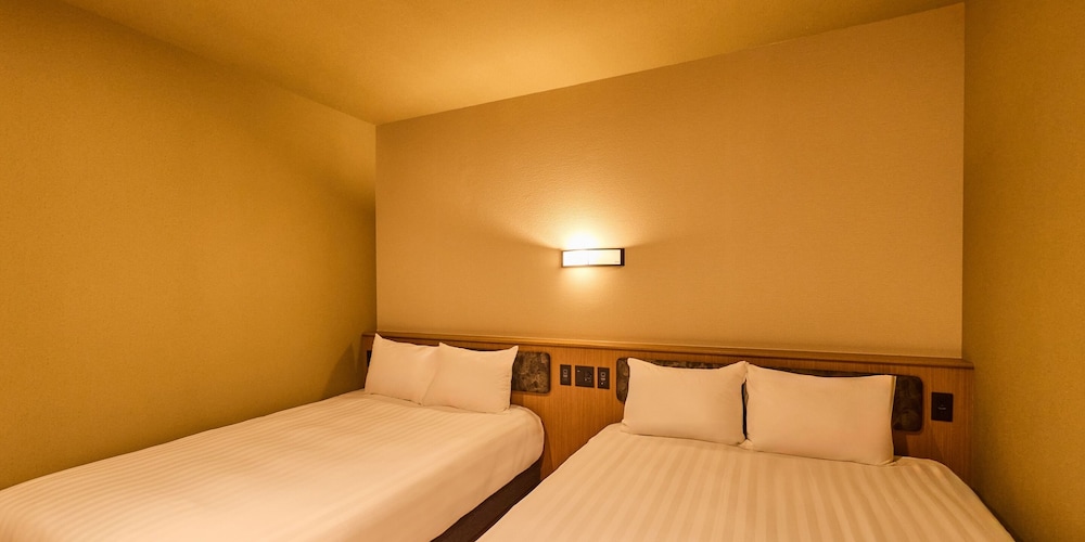 [B] ダブルベッド4台+布団2組 / 119平米 / 天然温泉 サウナ 水風呂(~8名) 禁煙 客室4 | Rakuten STAY VILLA 箱根強羅