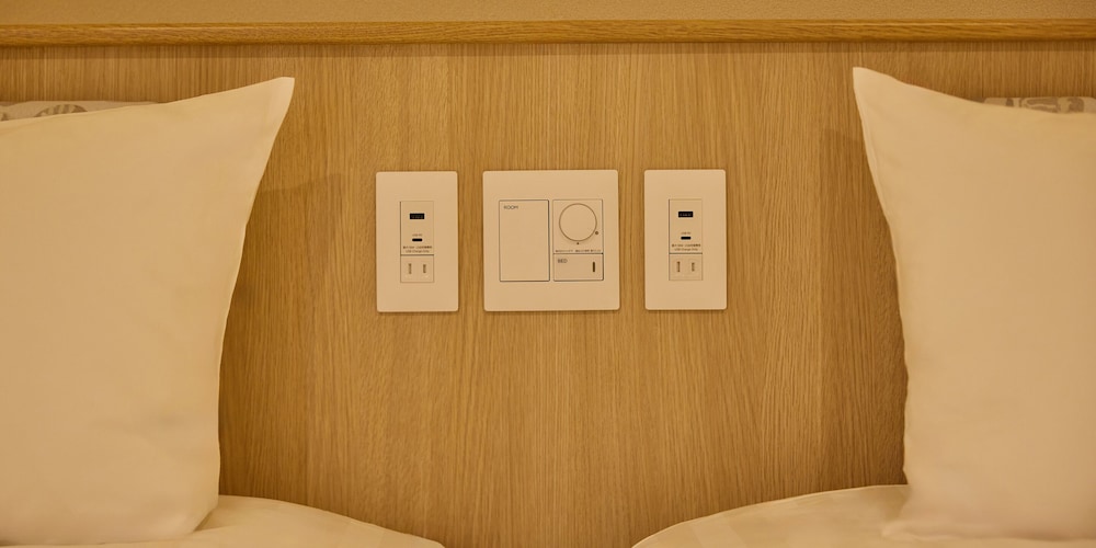 [C]ダブルベッド2台+シングルベッド4台 / 112平米 / 天然温泉付き(~8名) 禁煙 客室4 | Rakuten STAY VILLA 箱根強羅