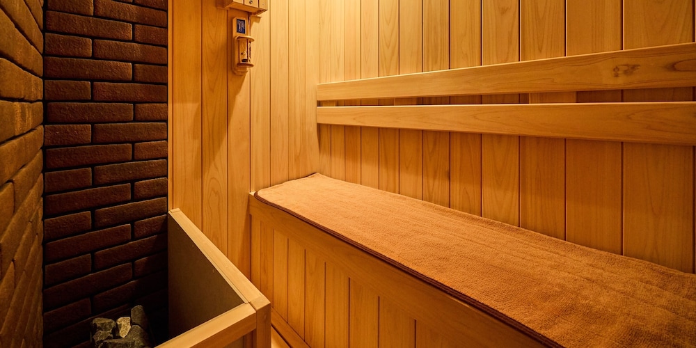 [B] ダブルベッド4台+布団2組 / 119平米 / 天然温泉 サウナ 水風呂(~8名) 禁煙 客室8 | Rakuten STAY VILLA 箱根強羅