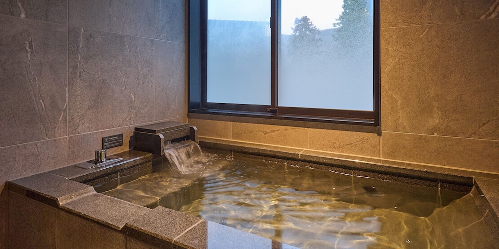 [C]ペットOK / シングルベッド4台+デイベッド1台 / 111平米 / 天然温泉 禁煙 客室7 | Rakuten STAY VILLA 箱根強羅