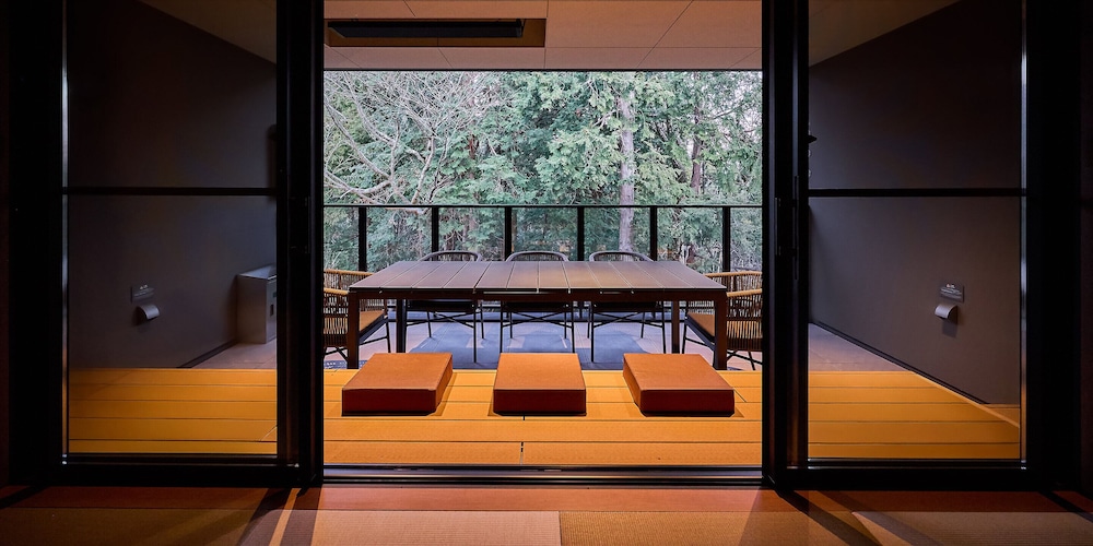 [B] ダブルベッド4台+布団2組 / 119平米 / 天然温泉 サウナ 水風呂(~8名) 禁煙 | Rakuten STAY VILLA 箱根強羅