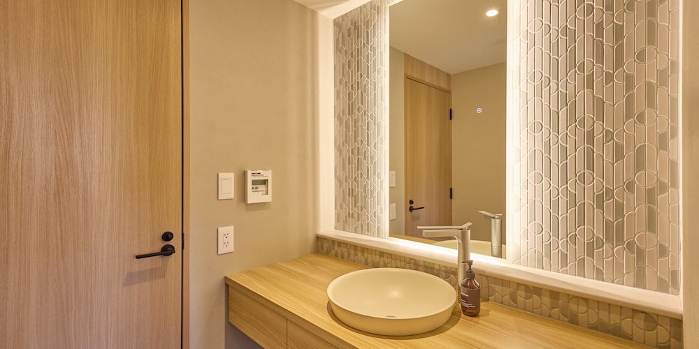 [C]ダブルベッド2台+シングルベッド4台 / 112平米 / 天然温泉付き(~8名) 禁煙 バスルーム0 | Rakuten STAY VILLA 箱根強羅