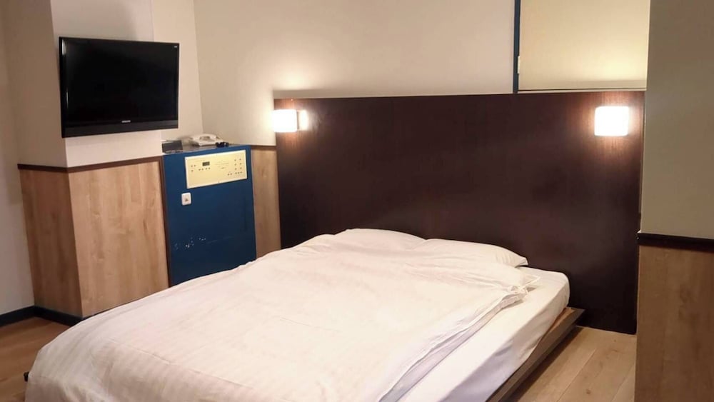 スタンダード ダブルルーム 客室1 | キャンディボックス