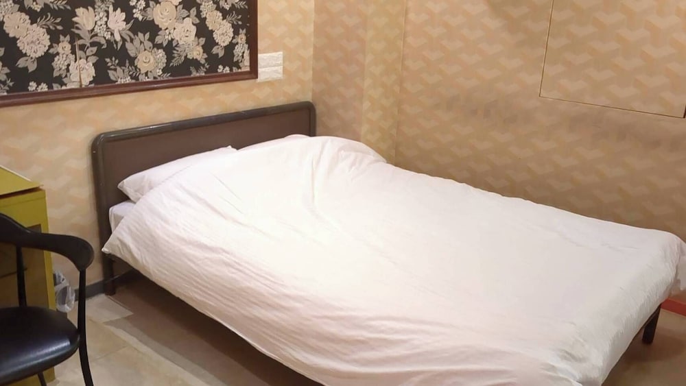 スタンダード ダブルルーム 客室1 | キャンディボックス