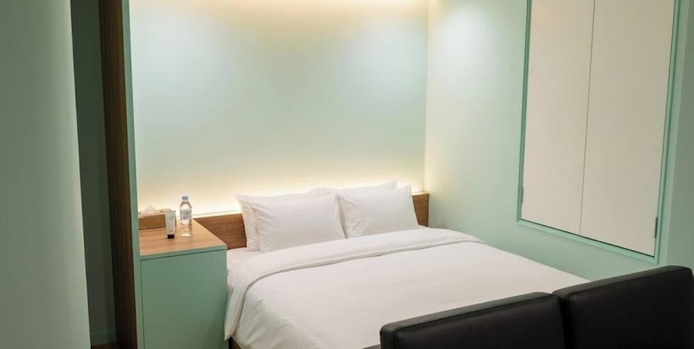 スタンダード ダブルルーム 客室5 | キャンディボックス