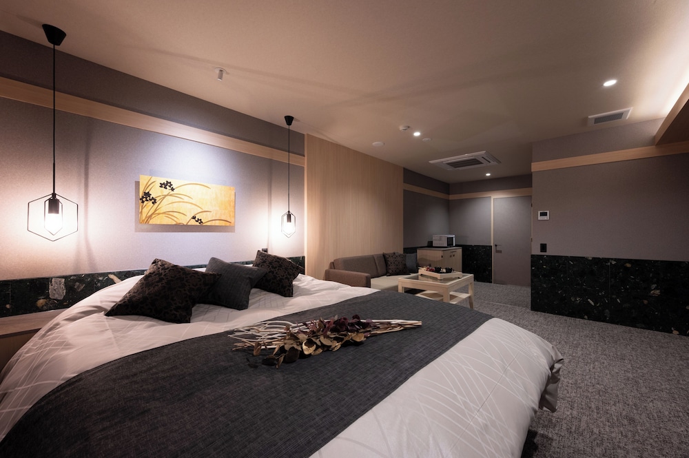 ラグジュアリー ダブルルーム 客室2 | HOTEL ZEN奈良宝来