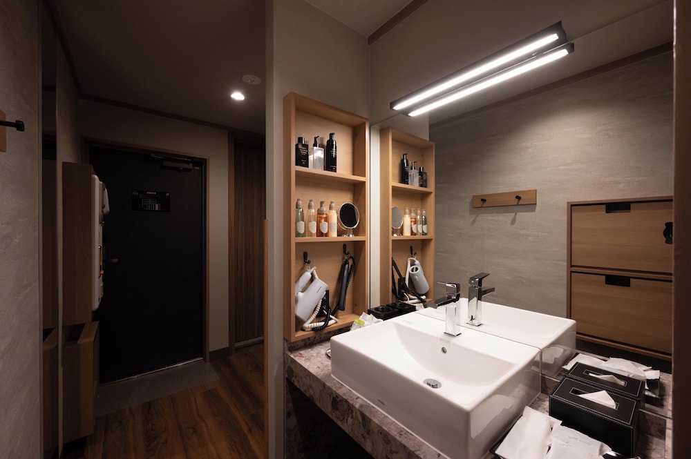 ラグジュアリー ダブルルーム バスルーム4 | HOTEL ZEN奈良宝来