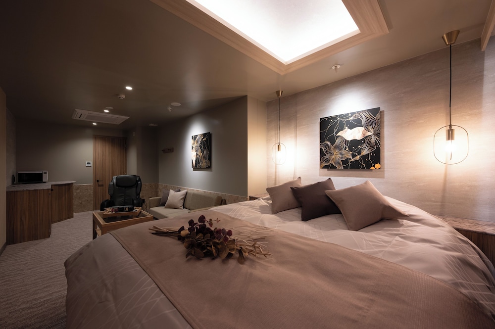 ラグジュアリー ダブルルーム 客室2 | HOTEL ZEN奈良宝来