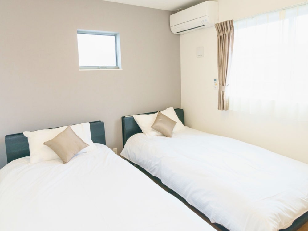 デラックス ヴィラ バルコニー ガーデンビュー 客室1 | Burikina Terrace