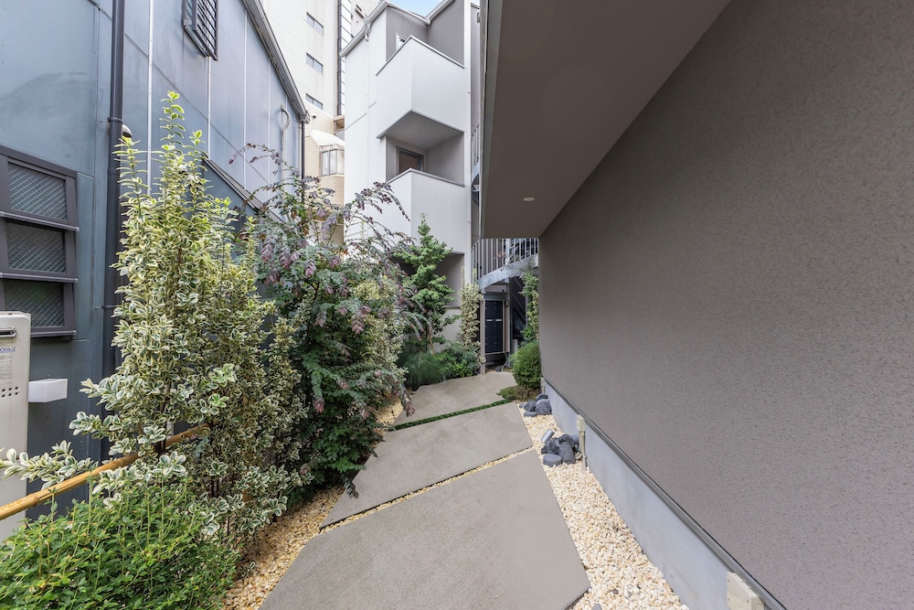 クラシック アパートメント 1 ベッドルーム 禁煙 (203) 施設の敷地2 | 西新宿アパートメント