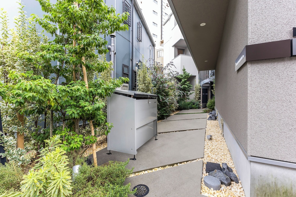 クラシック アパートメント 1 ベッドルーム 禁煙 (203) 施設の敷地1 | 西新宿アパートメント