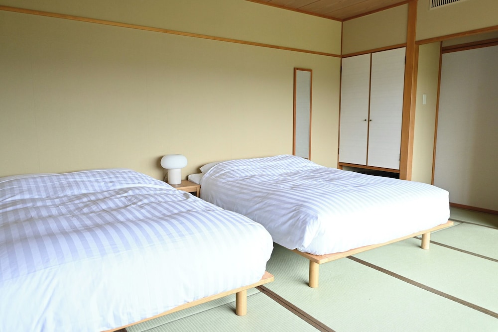 スーペリア 4 人部屋 | ホテル五龍館