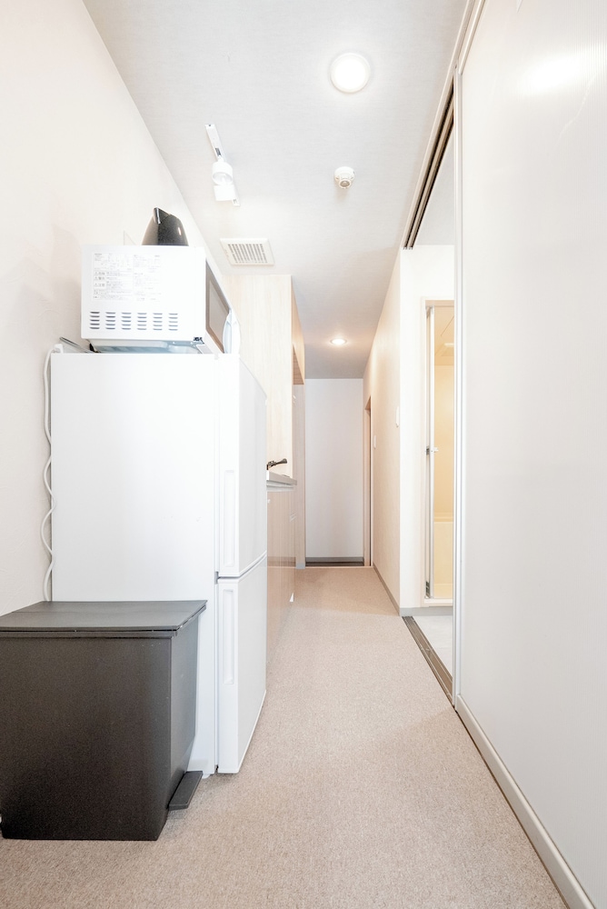 ベーシック コンドミニアム クイーンベッド 1 台 禁煙 リビング エリア0 | b&黒門3号店