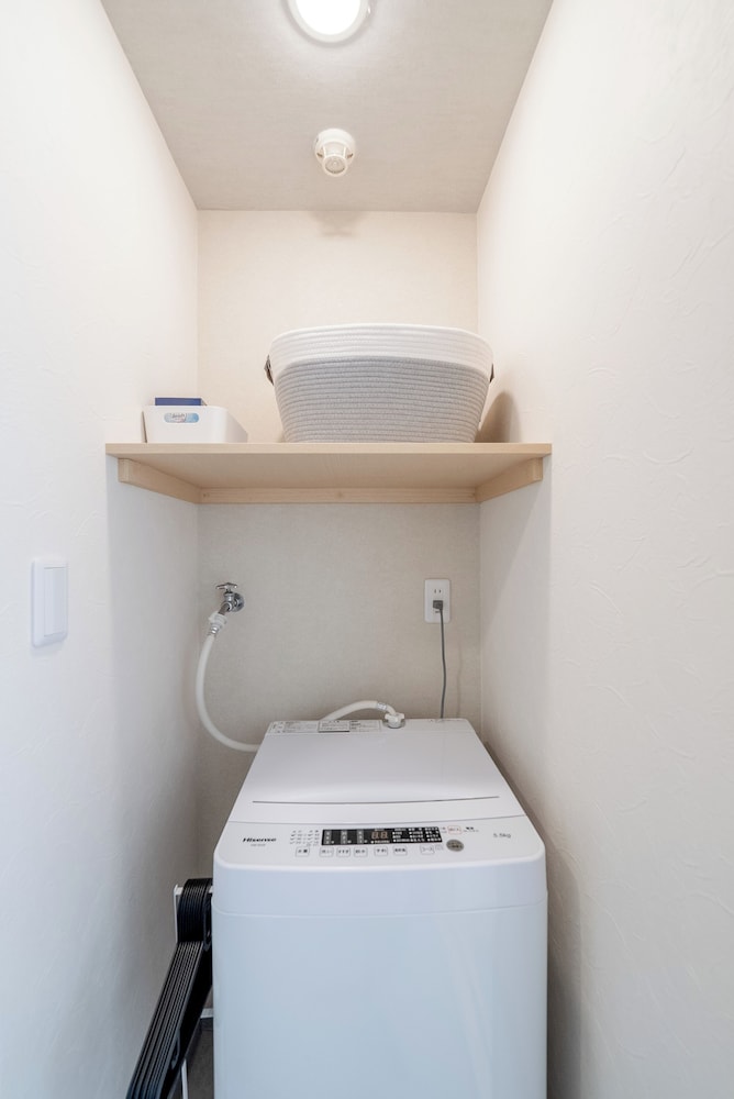 ベーシック コンドミニアム クイーンベッド 1 台 禁煙 ランドリー0 | b&黒門3号店