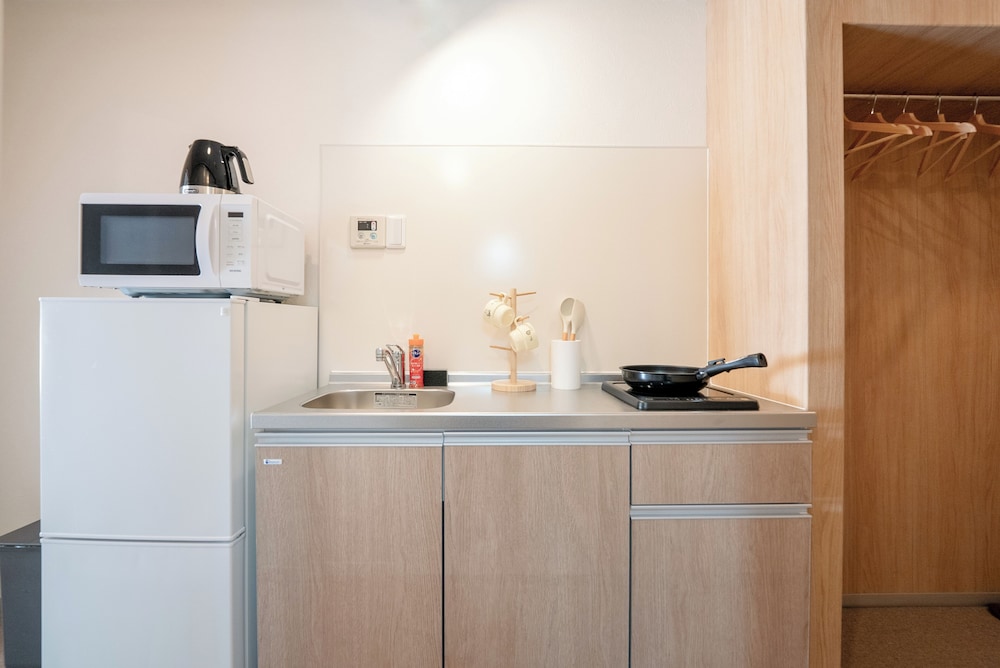 ベーシック コンドミニアム クイーンベッド 1 台 禁煙 専用キッチン0 | b&黒門3号店