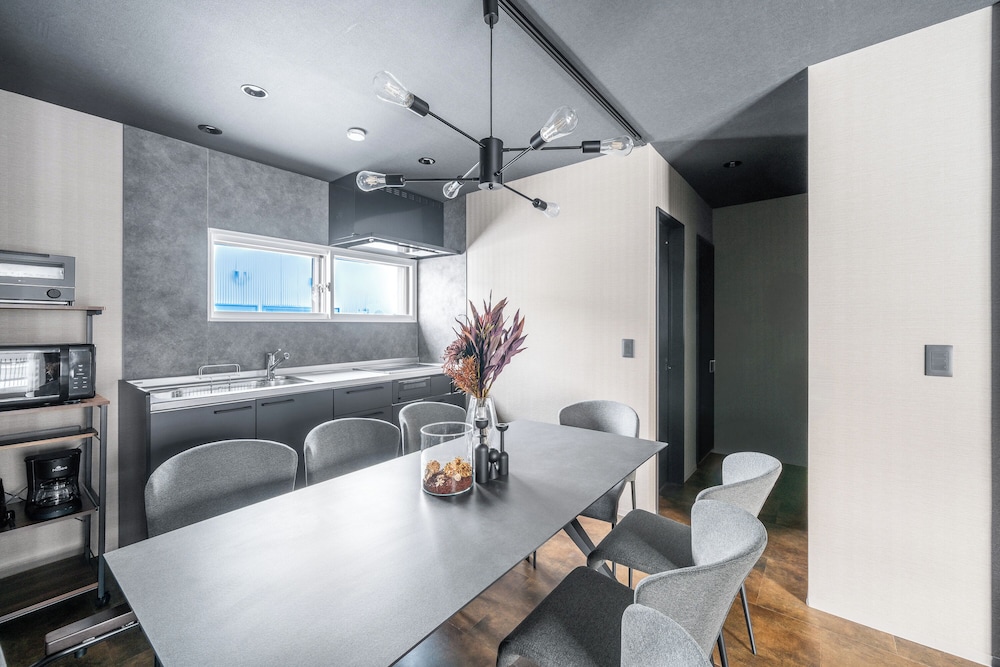 アパートメント レストラン1 | PRUNOIA