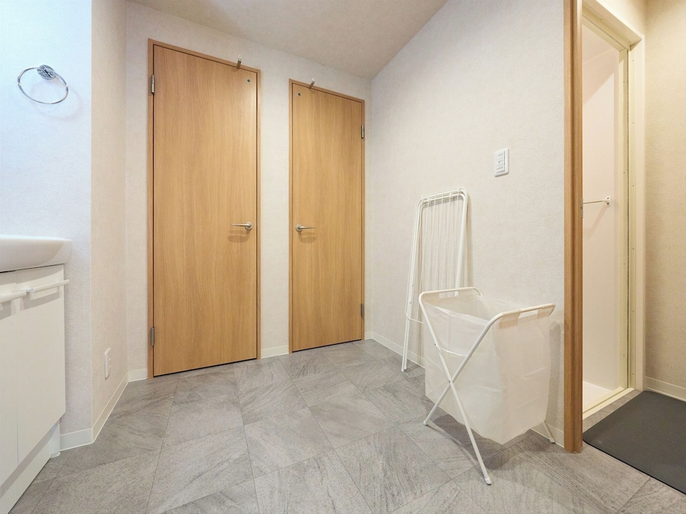 デラックス アパートメント バルコニー シティビュー 36 | Retrospect Stay Kannai