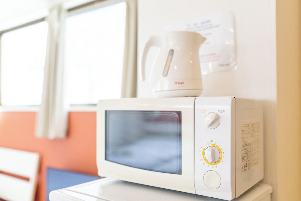 ファミリー 4 人部屋 バルコニー 電子レンジ0 | 難波民泊