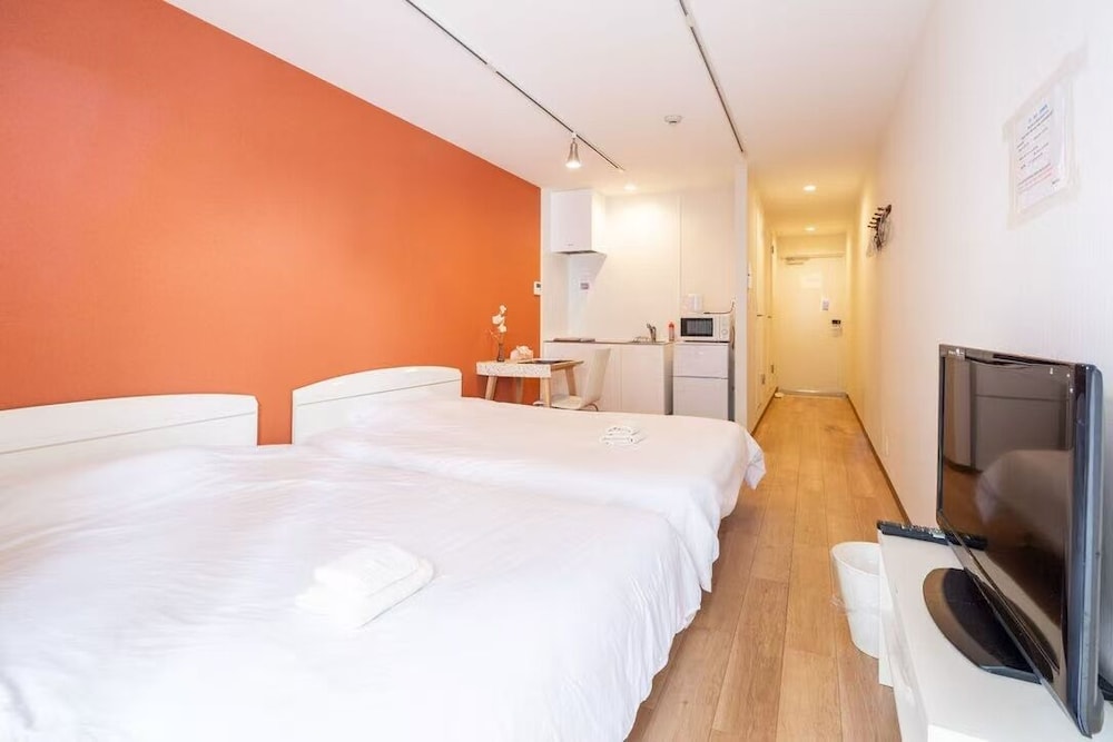 4 人部屋 ラナイ シティビュー 客室4 | 難波民泊