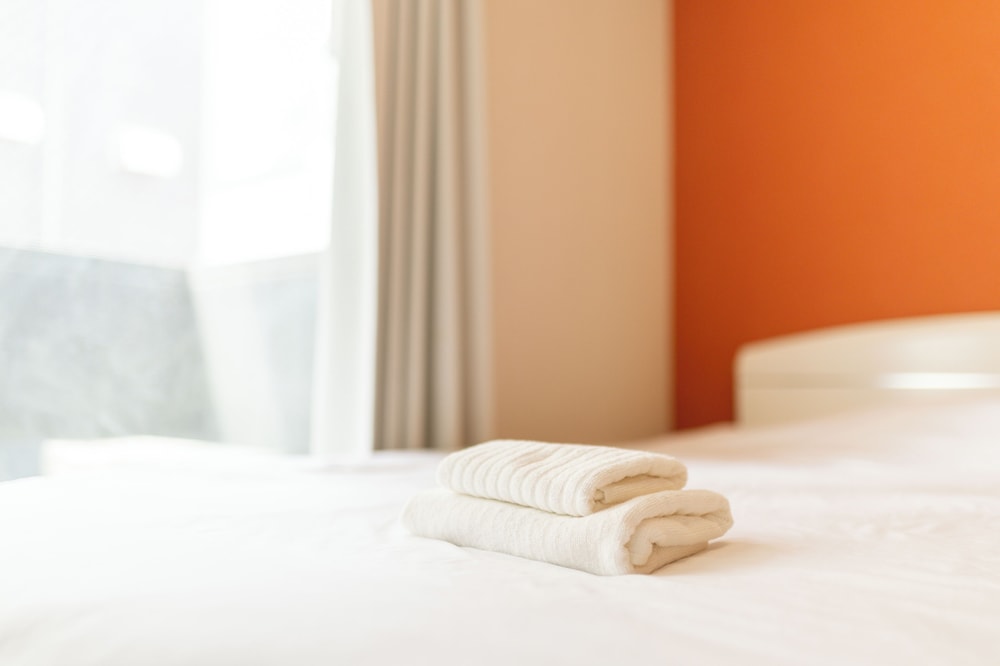 4 人部屋 ラナイ シティビュー 客室18 | 難波民泊