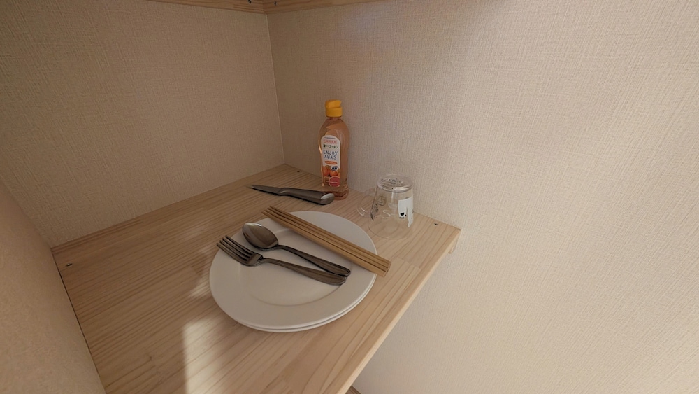 スーペリア スイート クイーンベッド 1 台 バルコニー 客室内のダイニングエリア1 | Dream Stays SORA