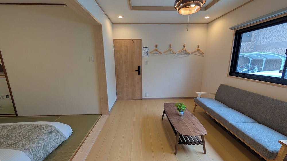 スーペリア スイート ガーデンビュー リビングルーム1 | Dream Stays SORA